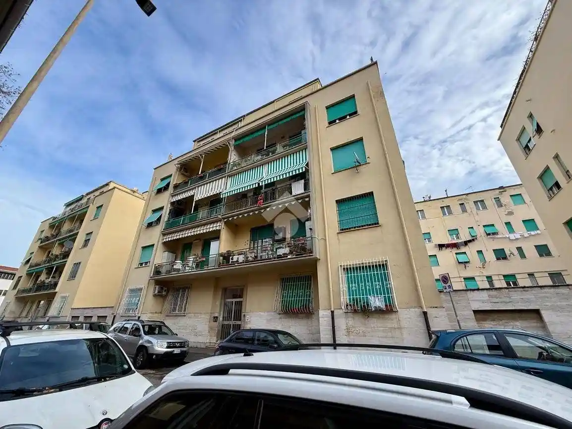 Quadrilocale via Cesare Giuseppe Abba 4, Zola - Galilei, Livorno - foto 2