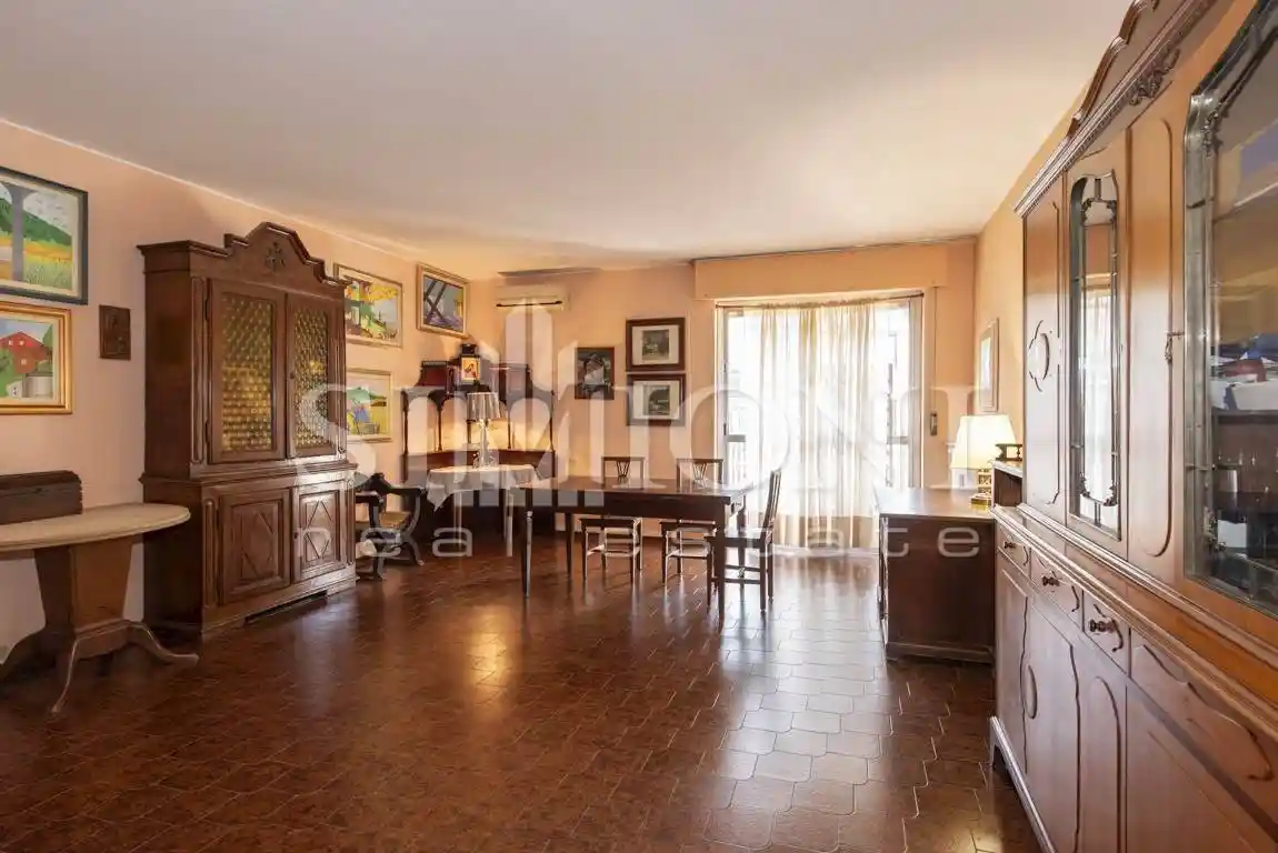 Quadrilocale buono stato, quarto piano, Montello, Varese - foto 4