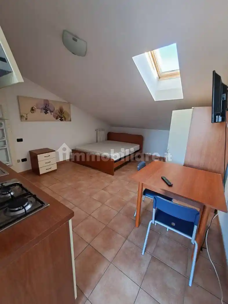 Mansarda Contrada Amoretta, Picarelli, Rione Ferrovia, Archi, Avellino - foto 2