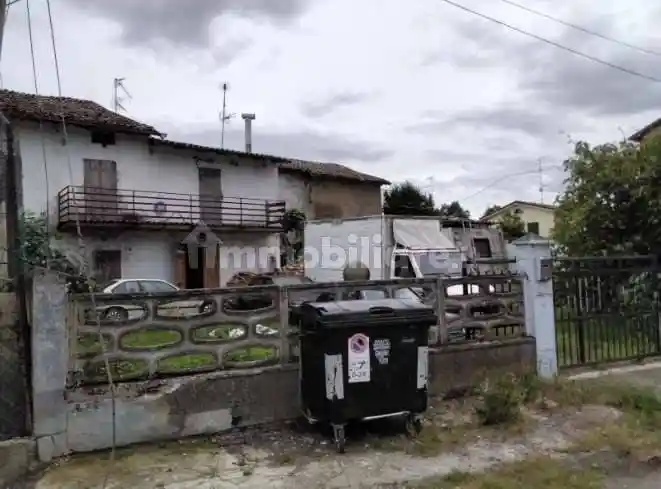 Casa indipendente all'asta via Benvenuto Cellini, Castelnovo di Sotto - foto 3