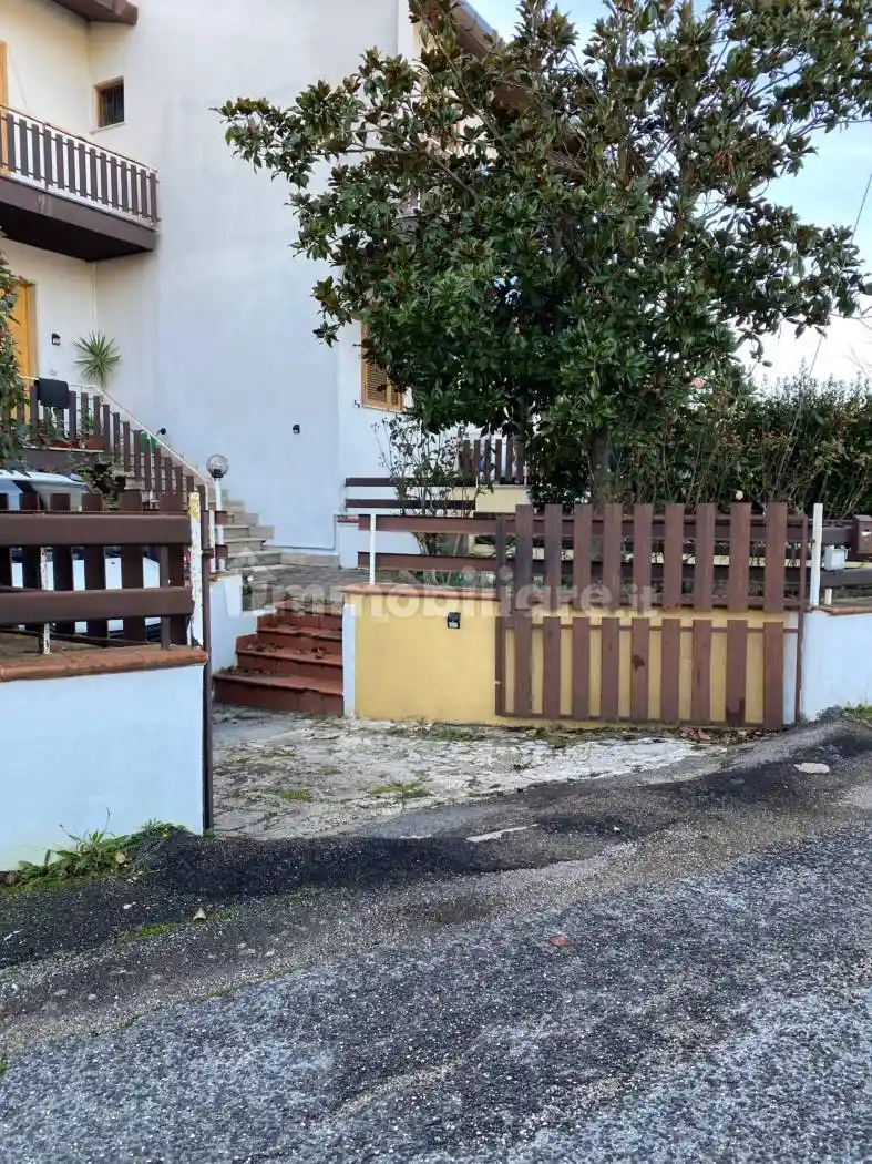 Villa a schiera 5 locali, buono stato, Centro, Alatri - foto 4
