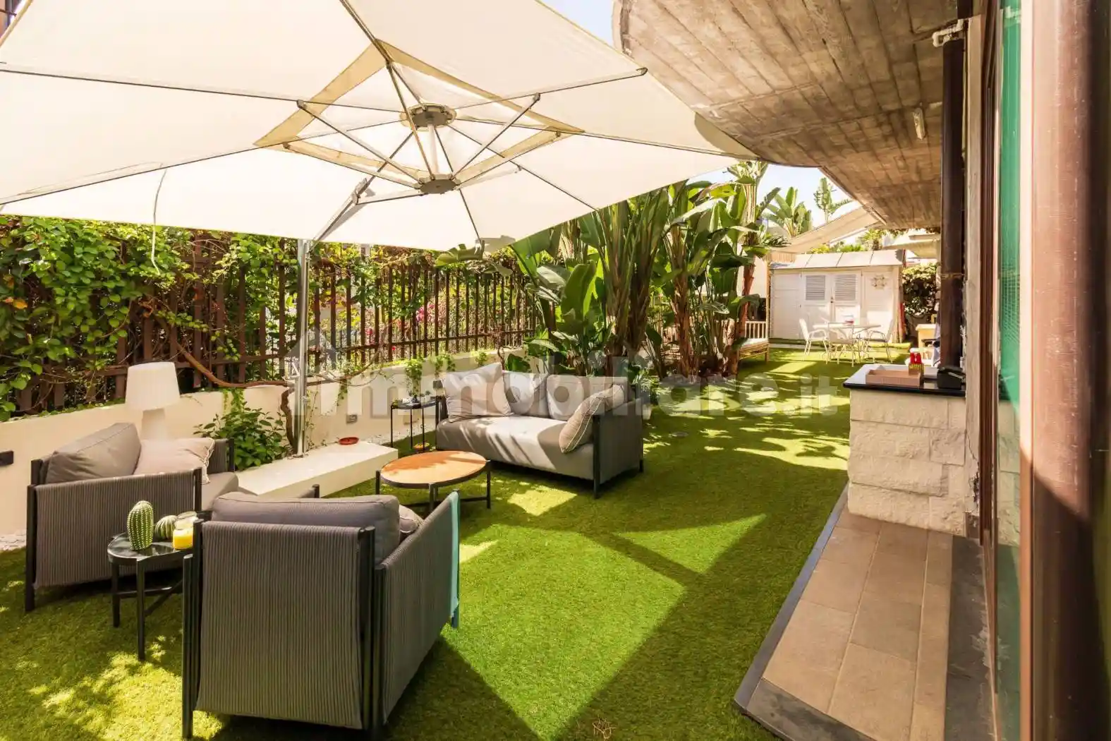 Casa indipendente in vendita a Aci Castello