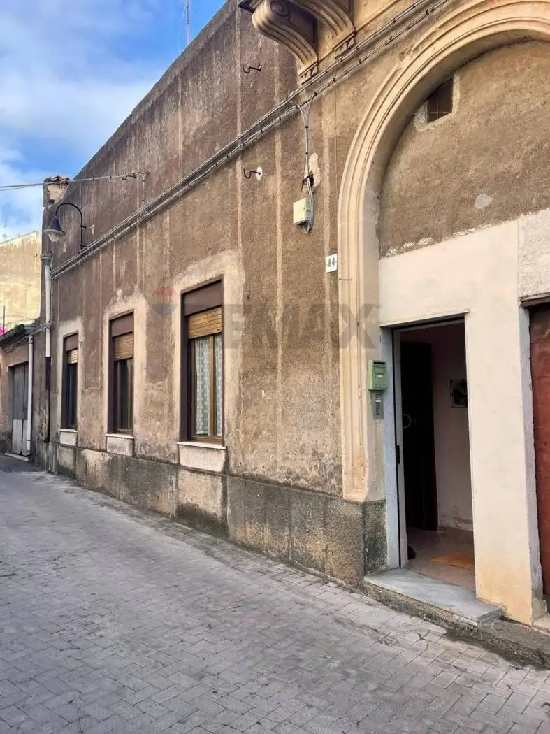 Casa indipendente in vendita a Acireale