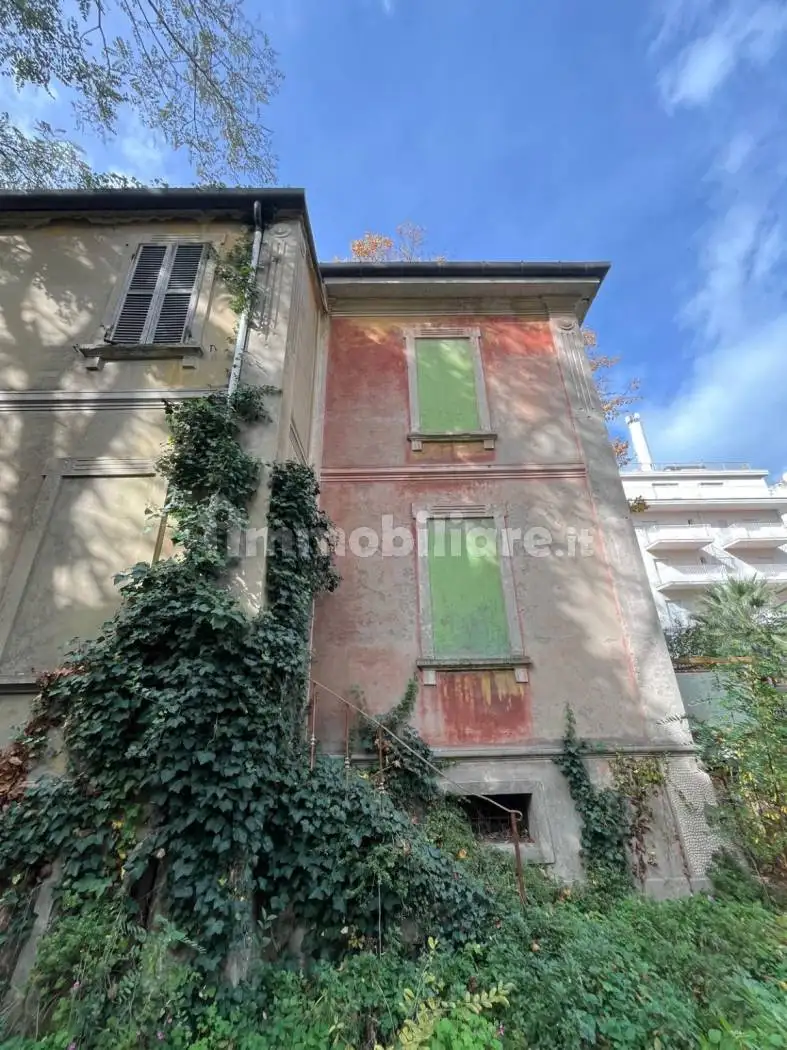 Casa indipendente in vendita a Riccione