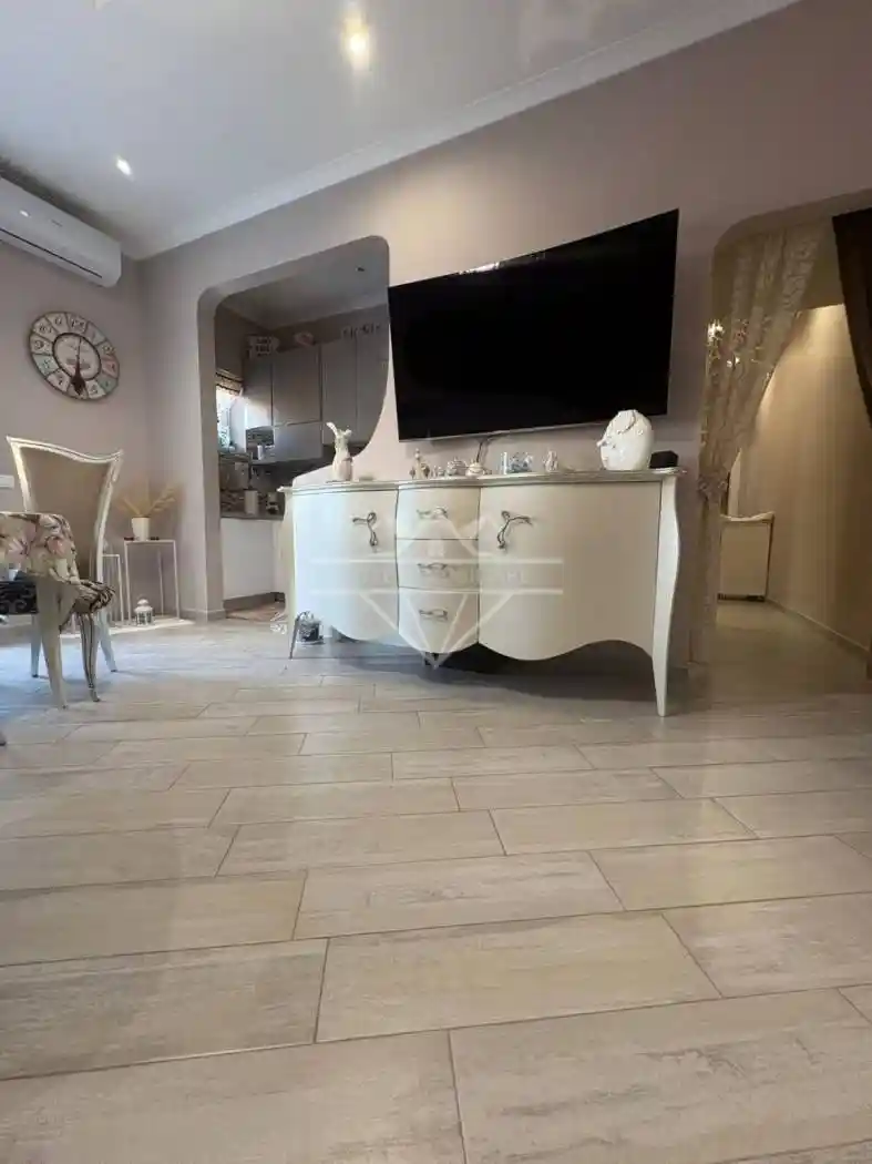 Appartamento in vendita a Carrara