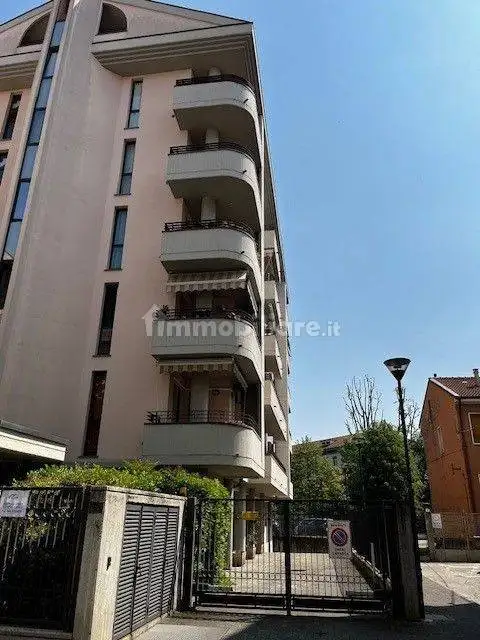 Appartamento in vendita a Baranzate