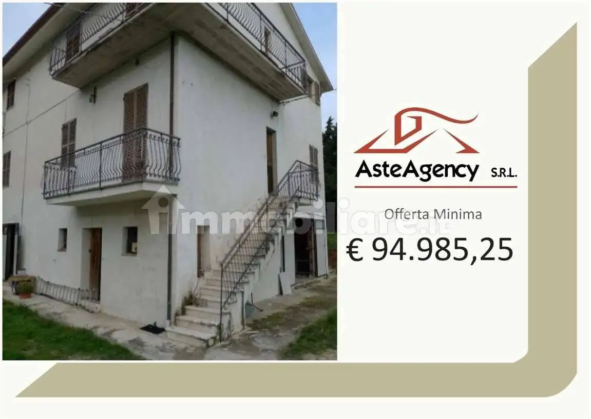 Appartamento in asta a Poggio San Vicino