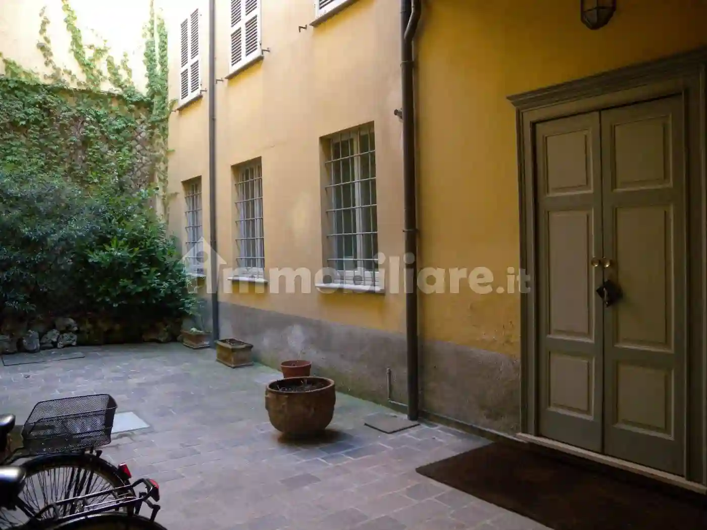 Open space piazza dei Cavalli, Centro Storico, Piacenza - foto 4