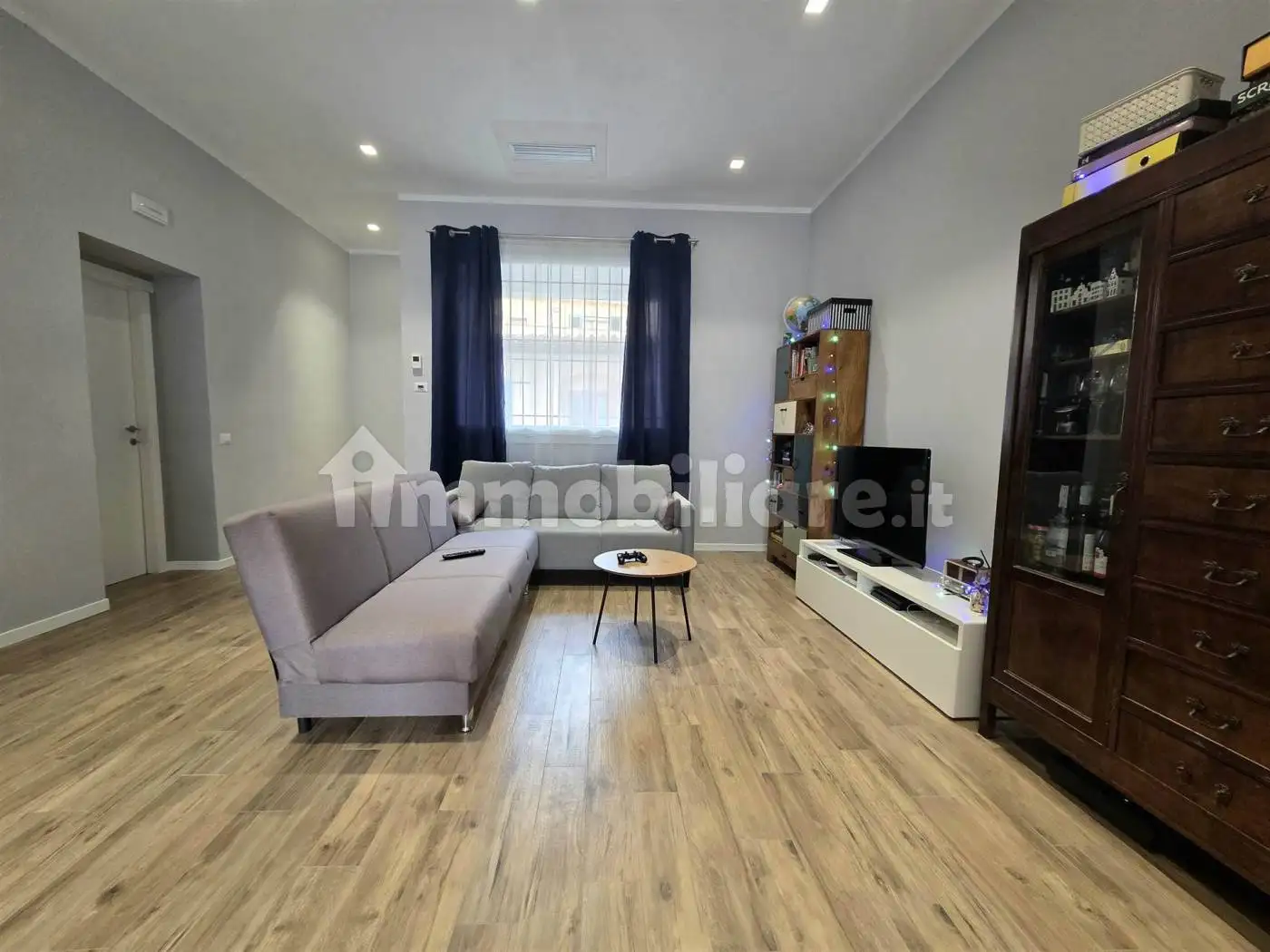 Appartamento in vendita a Capraia e Limite