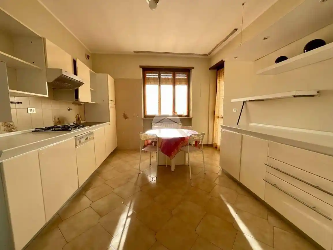 Quadrilocale via Monte Grappa 57, Via Volpiano, Leinì - foto 3