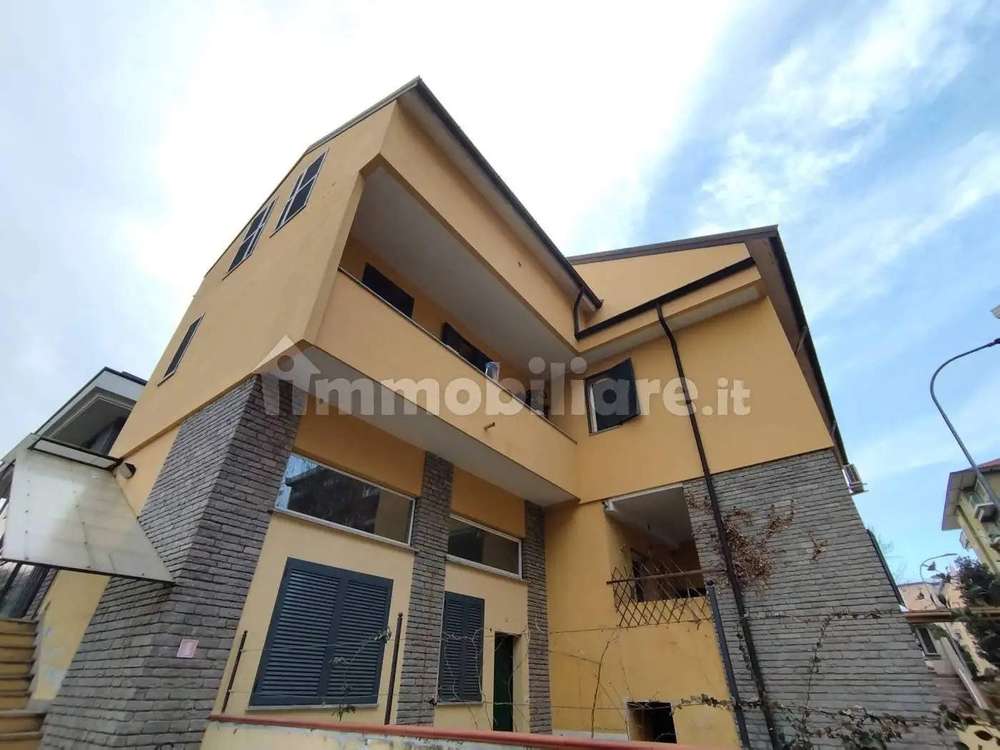 Appartamento in vendita a Rho