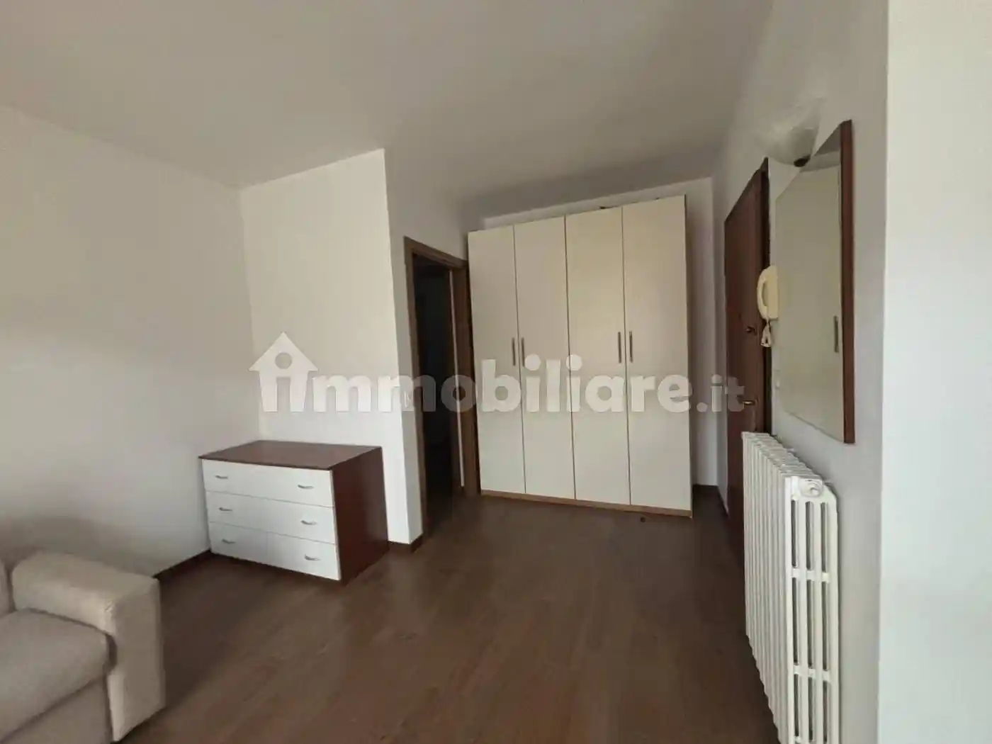 Trilocale via Giovanni Battisti Vallenzasca 52, Centro, Borgomanero - foto 2