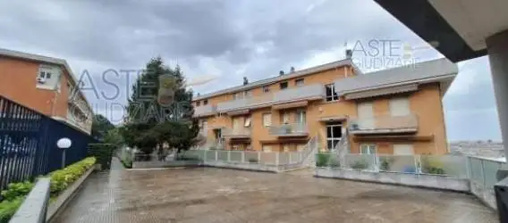 Appartamento in asta a Ancona