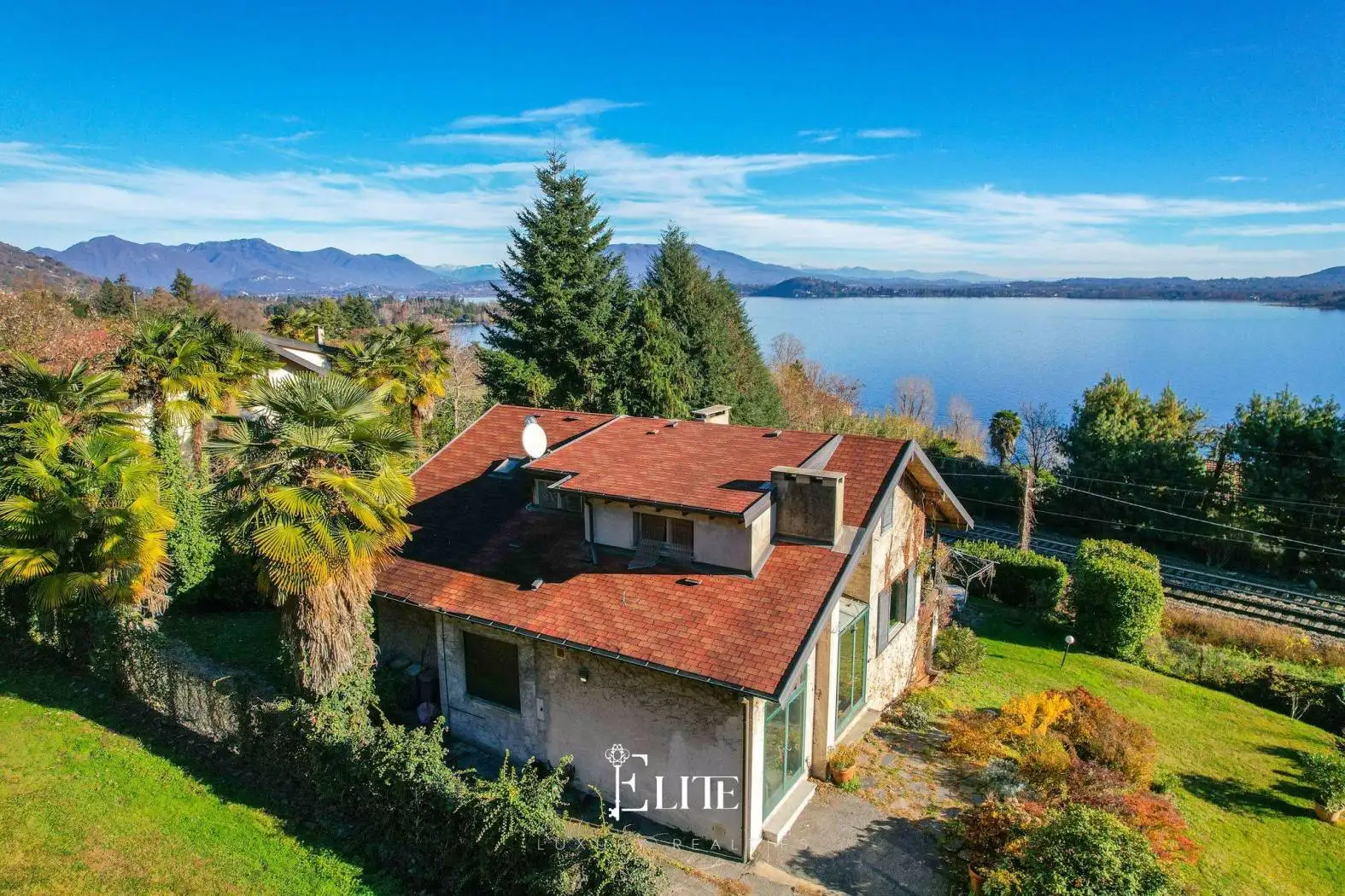 Villa in vendita a Lesa