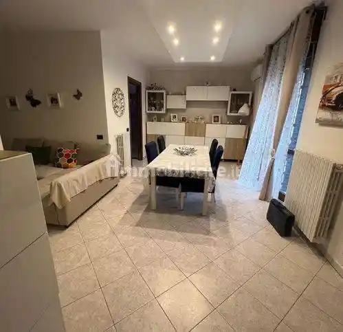 Trilocale buono stato, primo piano, Centro, Borgomanero - foto 2