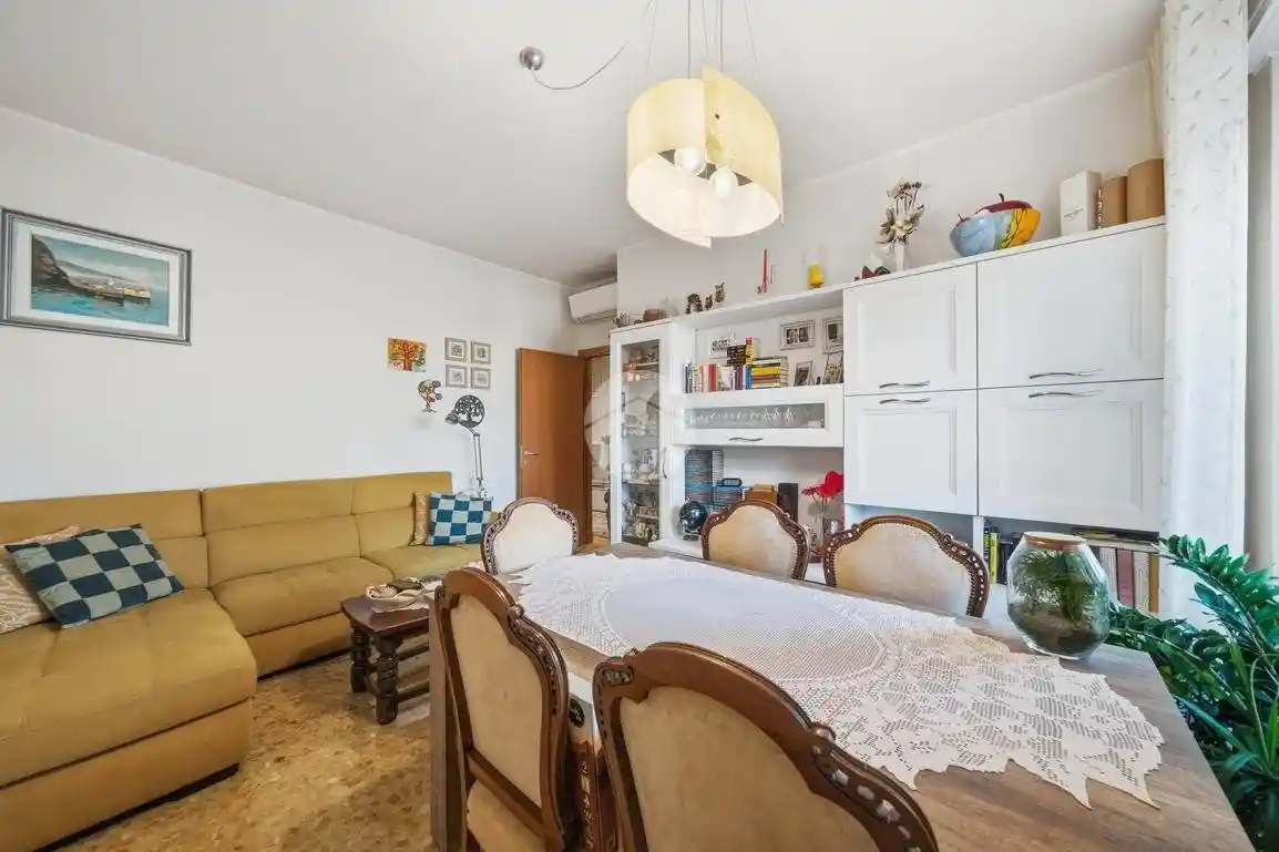 Quadrilocale via Trieste 60, Borgo Roma, Verona - foto 4