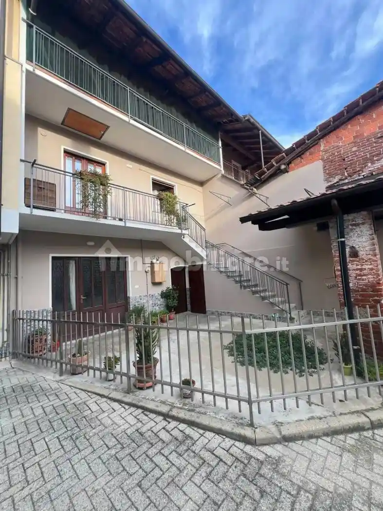 Villa unifamiliare via Mora E Gibin, 41, Centro, Borgomanero - foto 4