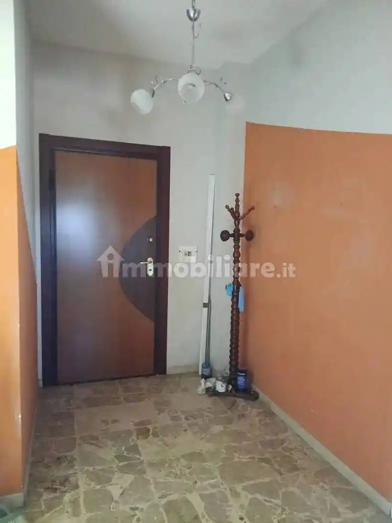 Trilocale quinto piano, Centro, Arona - foto 2