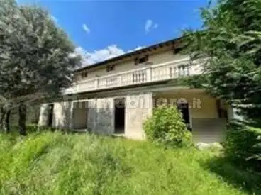 Casa indipendente in asta a Nuvolera