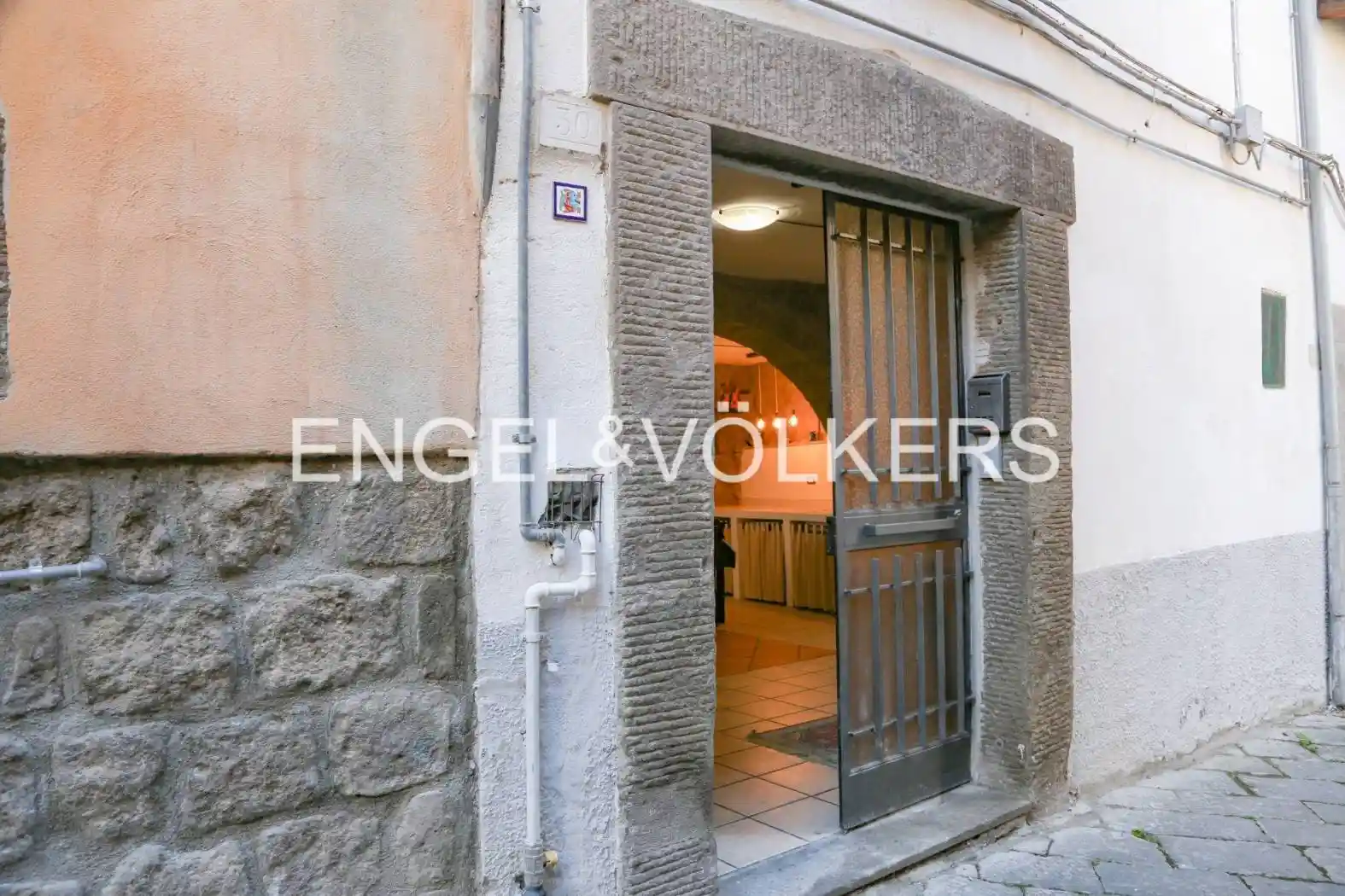 Terratetto plurifamiliare 114 m², ottimo stato, Sacrario - Piazza della Rocca, Viterbo - foto 2