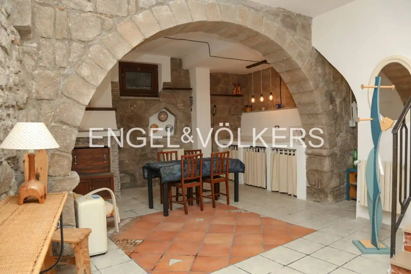 Terratetto plurifamiliare 114 m², ottimo stato, Sacrario - Piazza della Rocca, Viterbo - foto 3