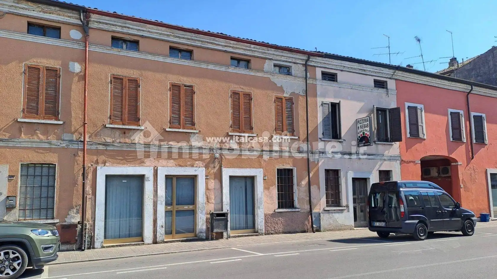 Villa in vendita a Roverbella