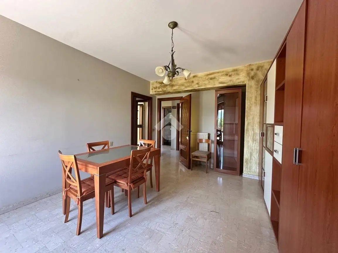 Appartamento in affitto a Montecastrilli