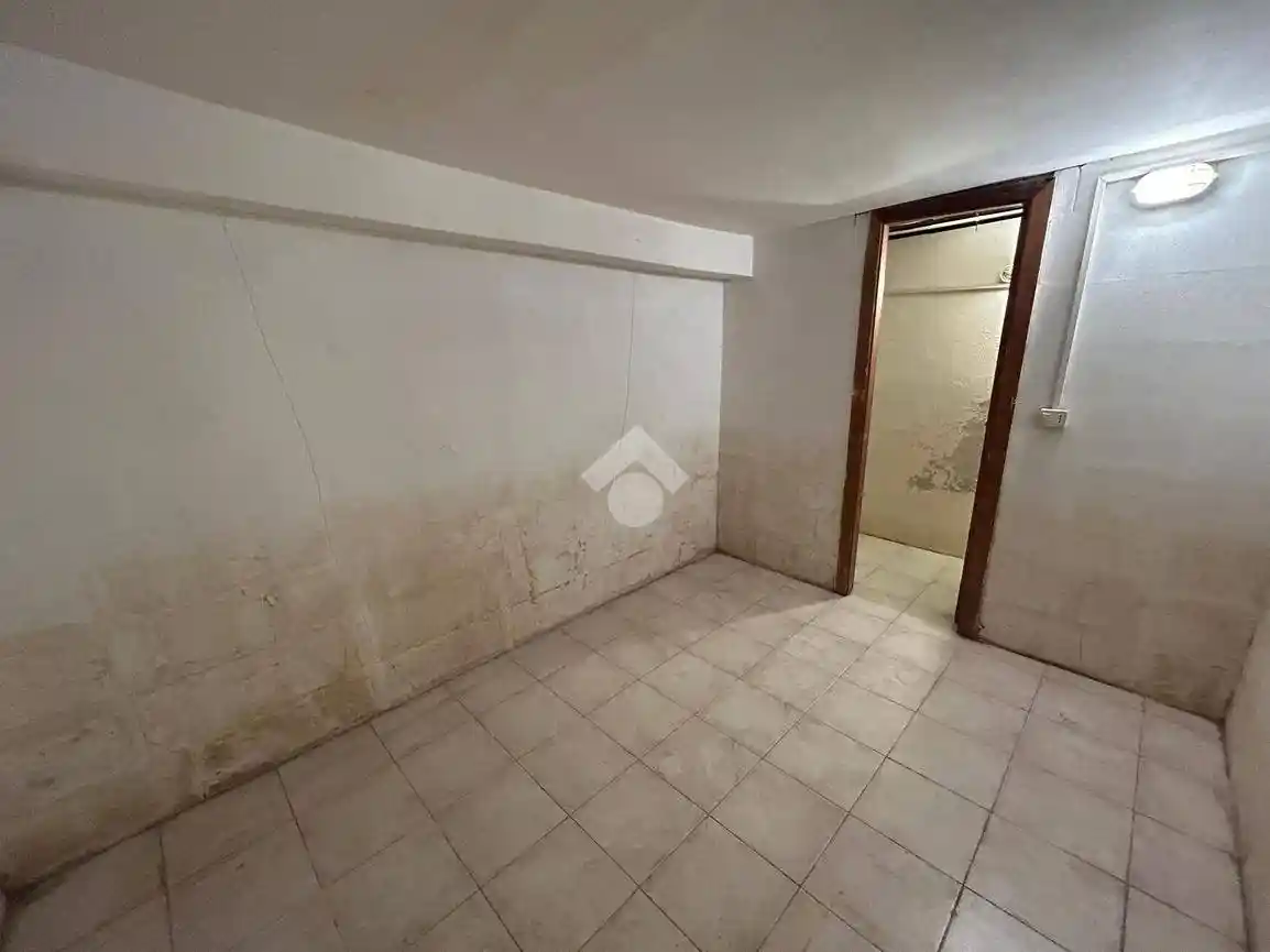 Monolocale Magazzino via Rizzo 6, Sant'Anna, Rapallo - foto 4