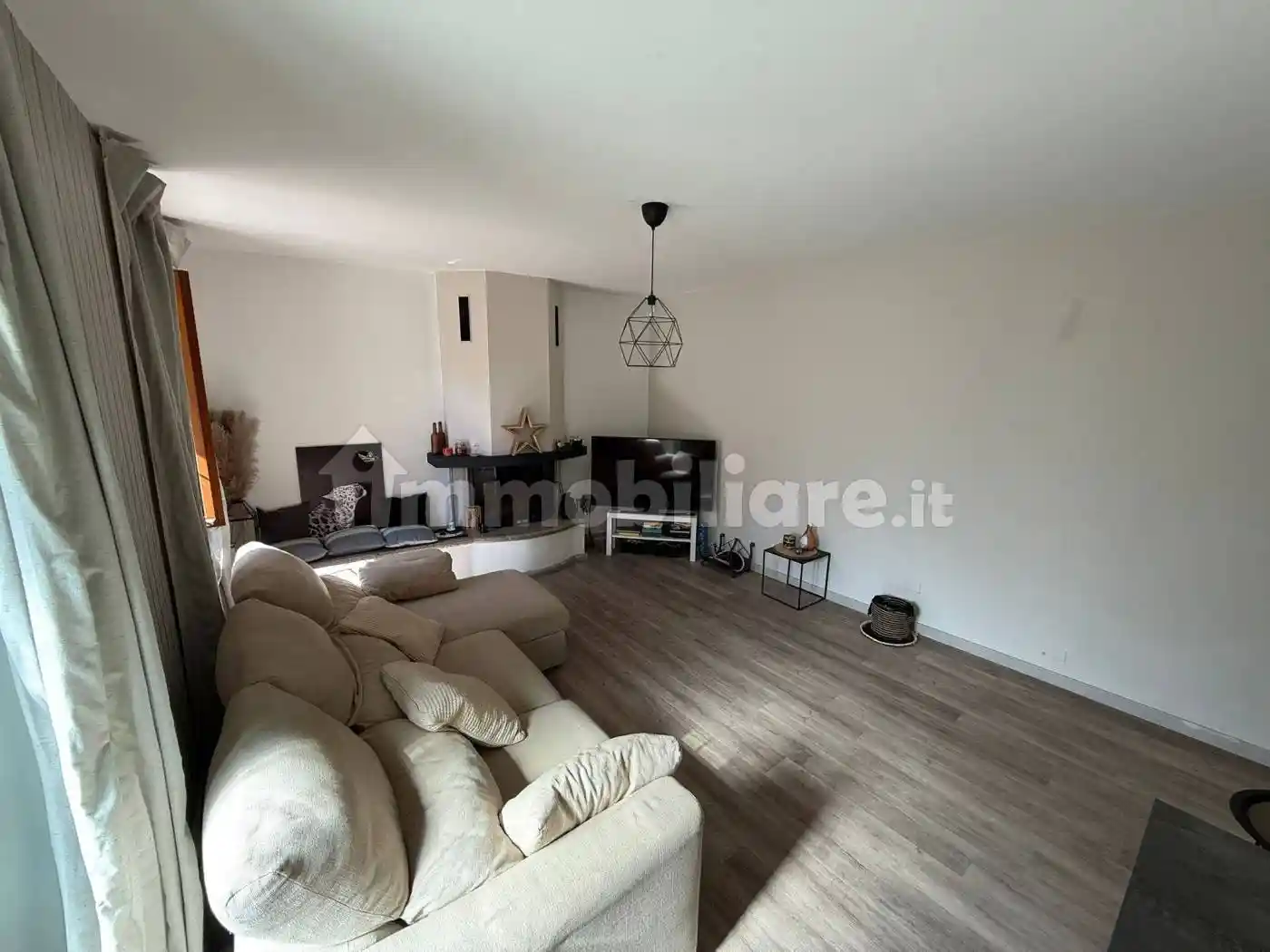 Trilocale via Vittorio Emanuele II 7, Oltrona di San Mamette - foto 4