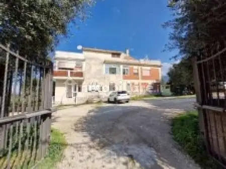 Appartamento in asta a Palombara Sabina