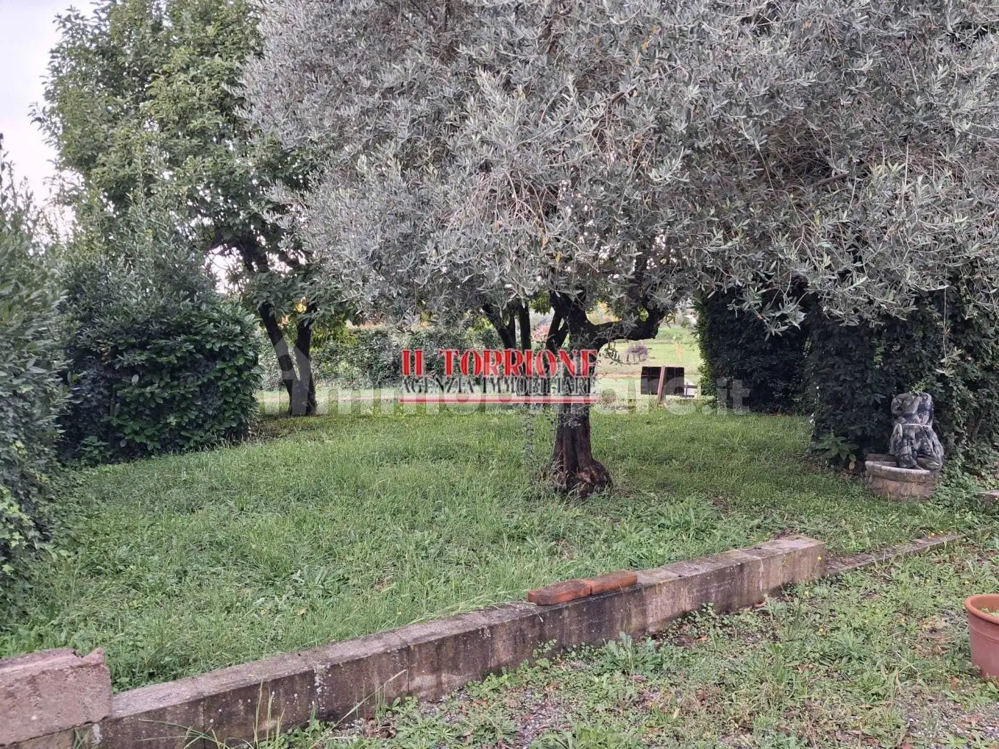 Casa indipendente in vendita a Pescia