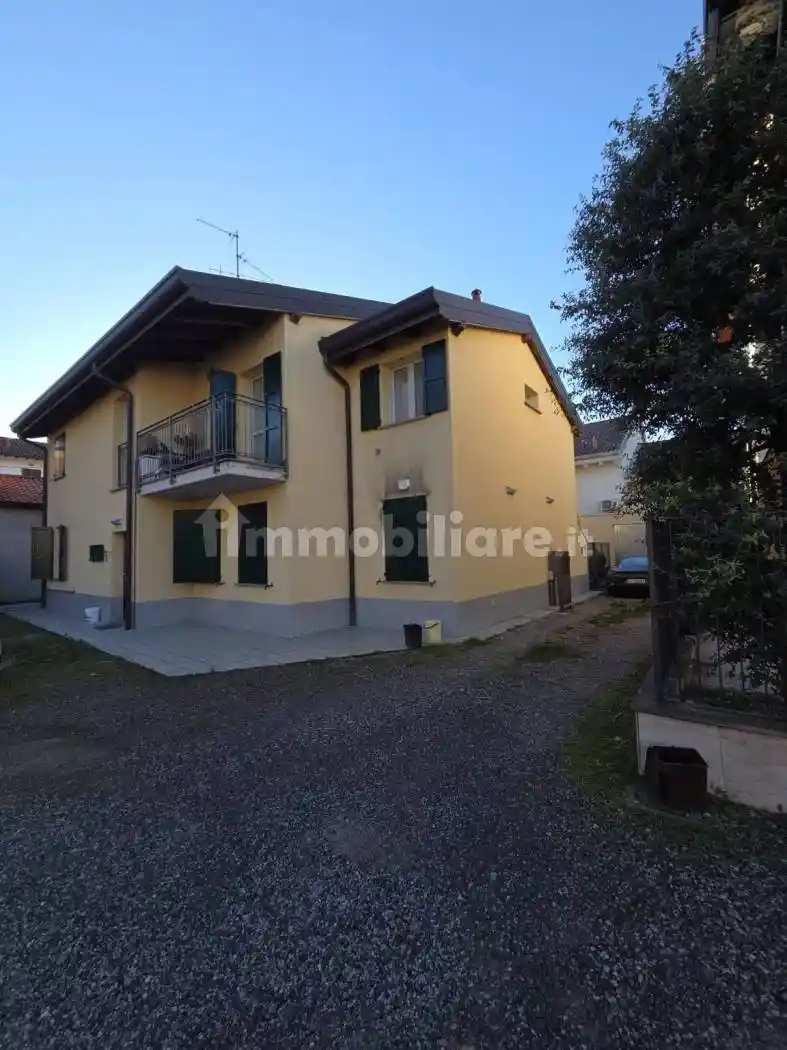 Trilocale via Cascina Lanzi, Centro, Cornate d'Adda - foto 4