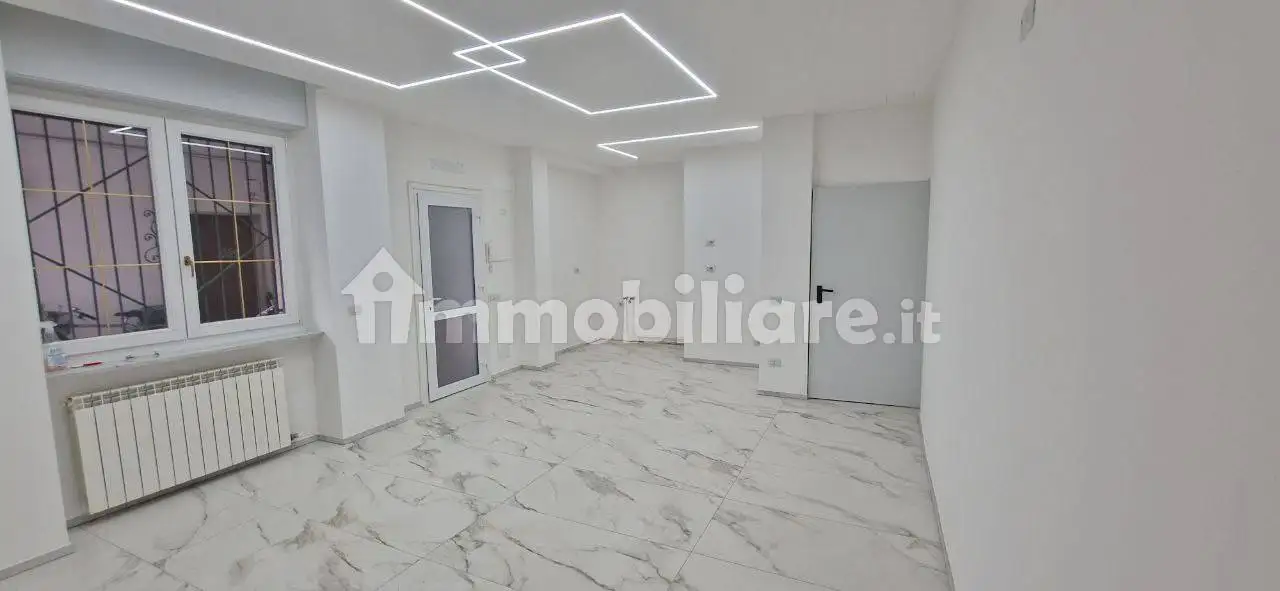 Appartamento in vendita a Vedano Olona