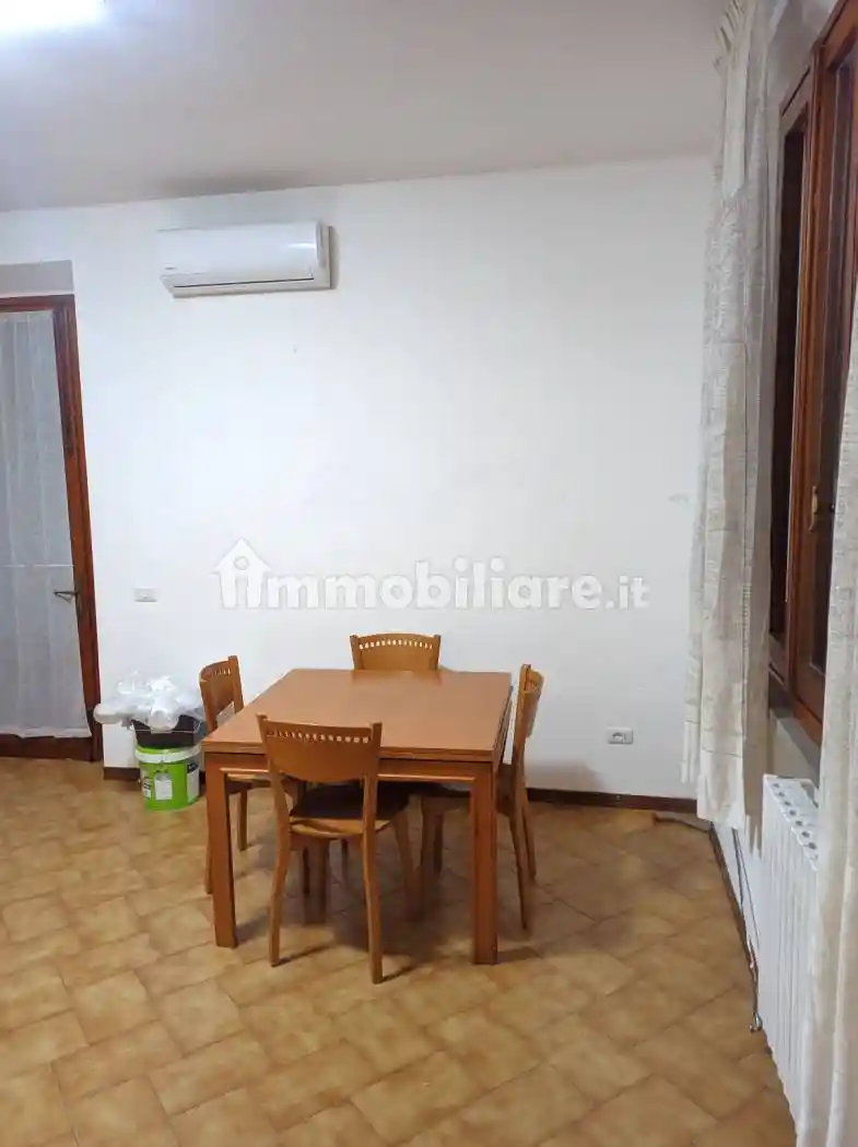 Appartamento via della Costituzione 107, Centro, Agliana - foto 2