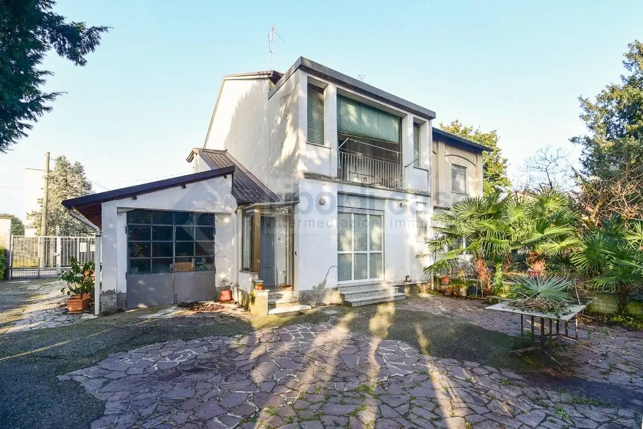 Villa in vendita a Muggiò