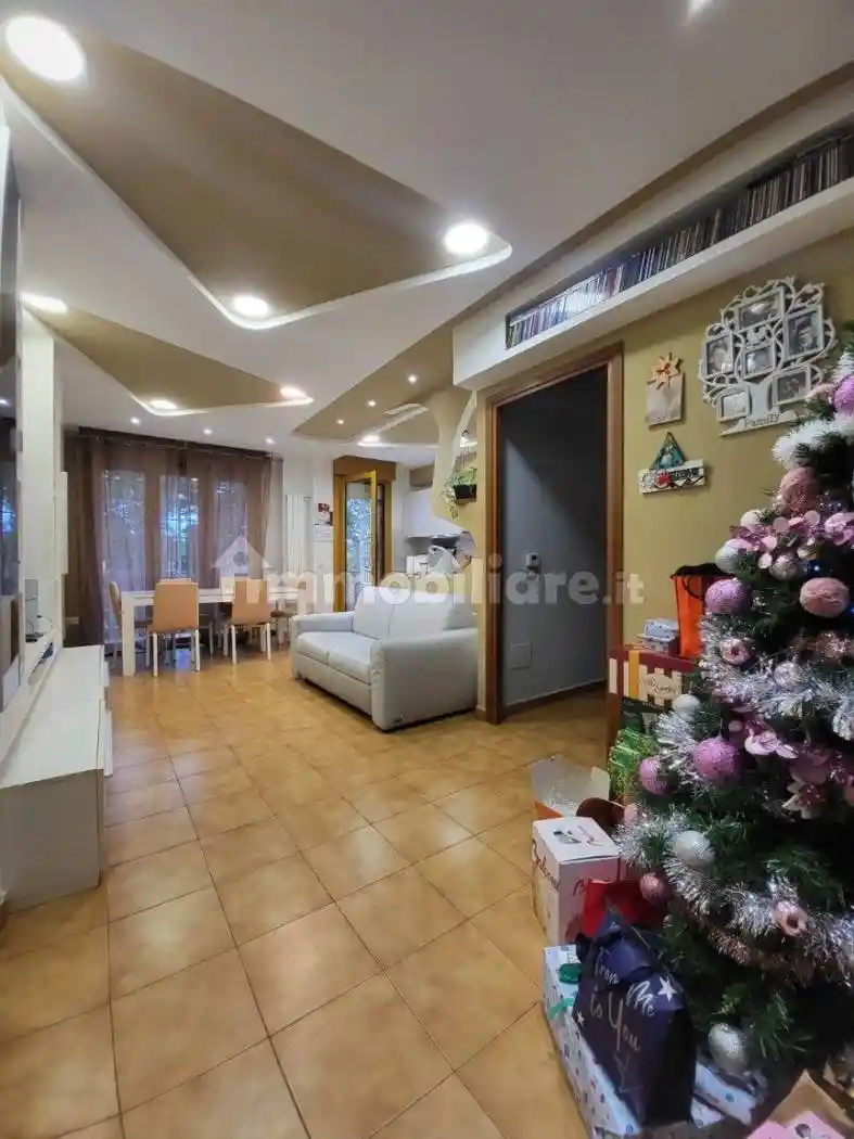 Quadrilocale via Innocenzo XII, Centro, Ariccia - foto 2