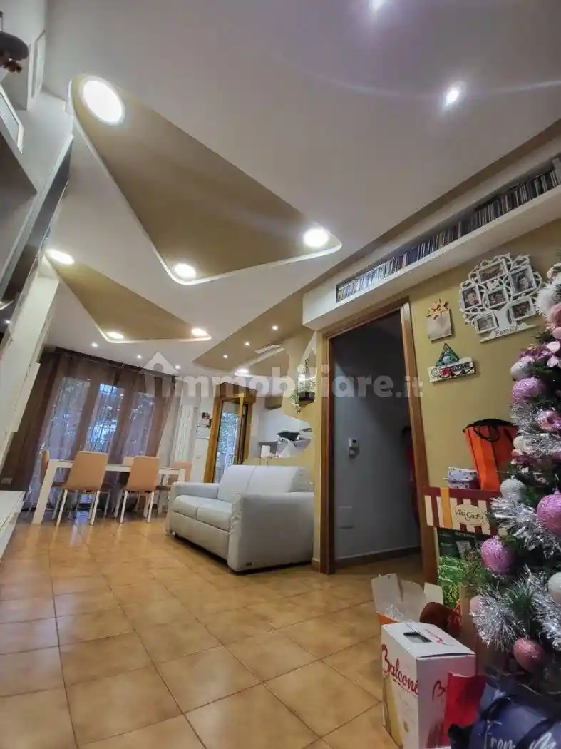 Quadrilocale via Innocenzo XII, Centro, Ariccia - foto 4