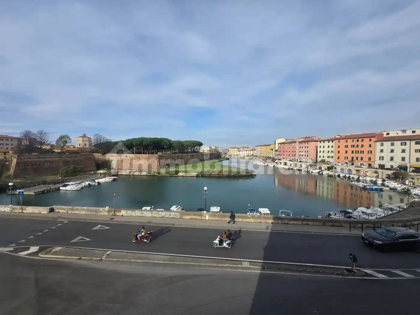 Appartamento buono stato, secondo piano, Via Grande - Piazza della Repubblica, Livorno - foto 2