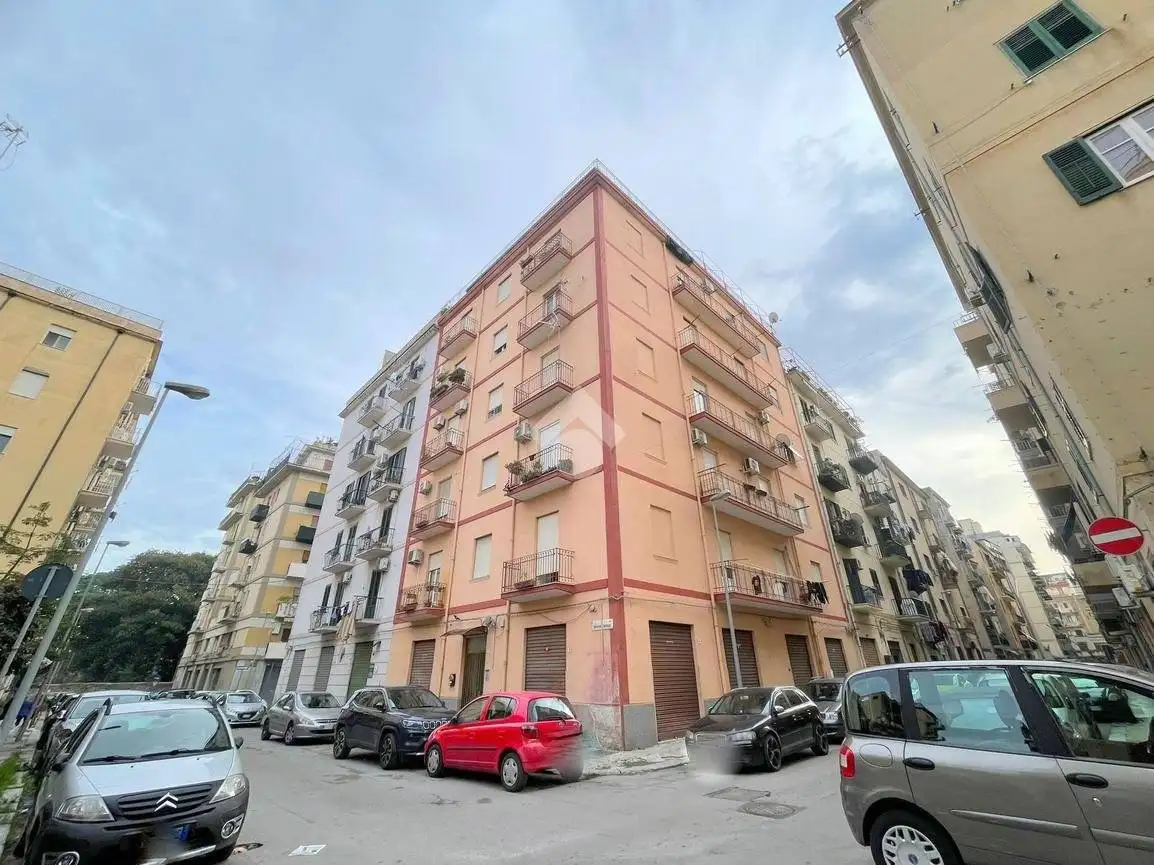 Appartamento in vendita a Palermo