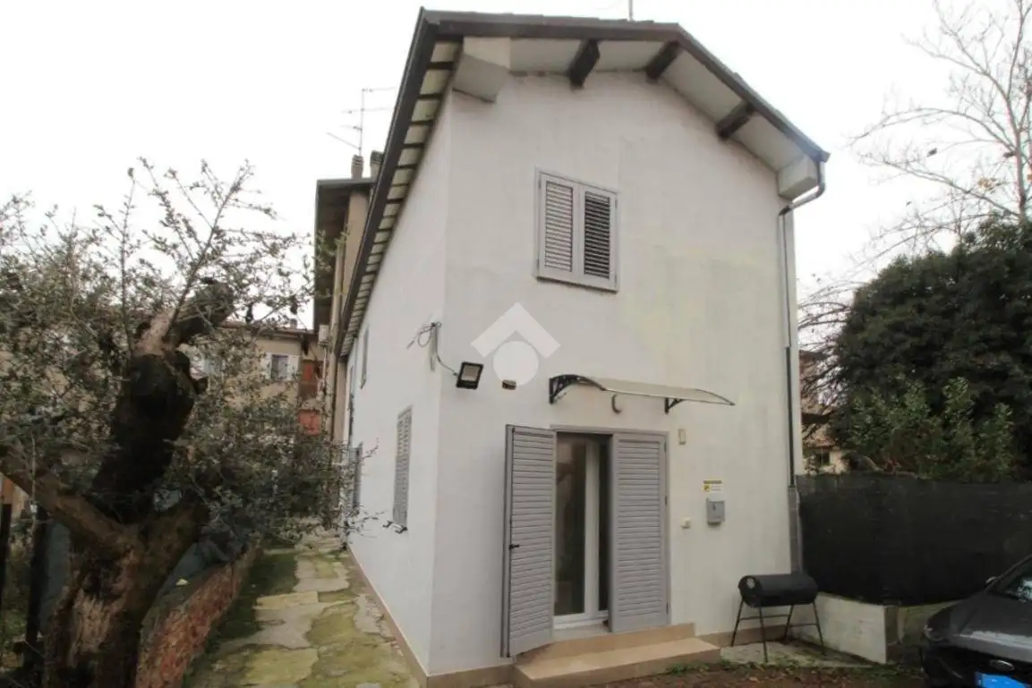 Casa indipendente in vendita a Bagnolo in Piano