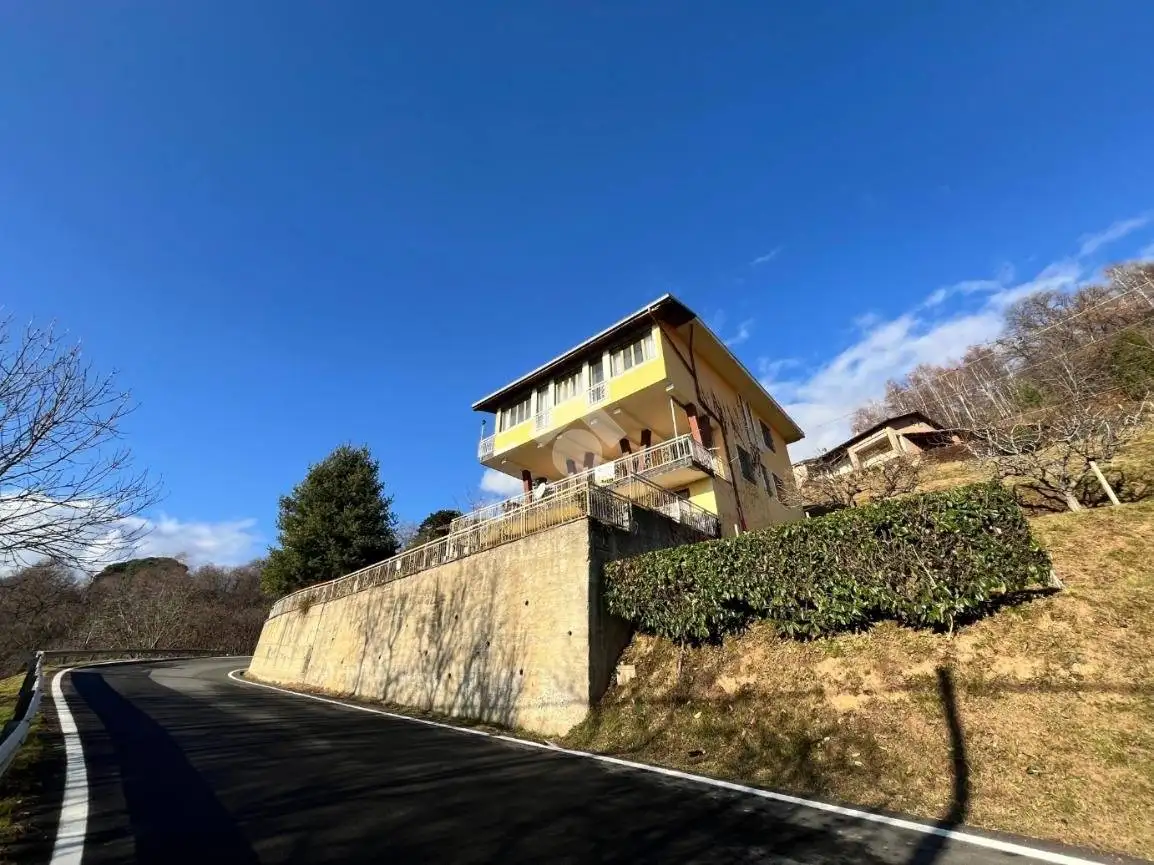 Villa in vendita a Castellamonte