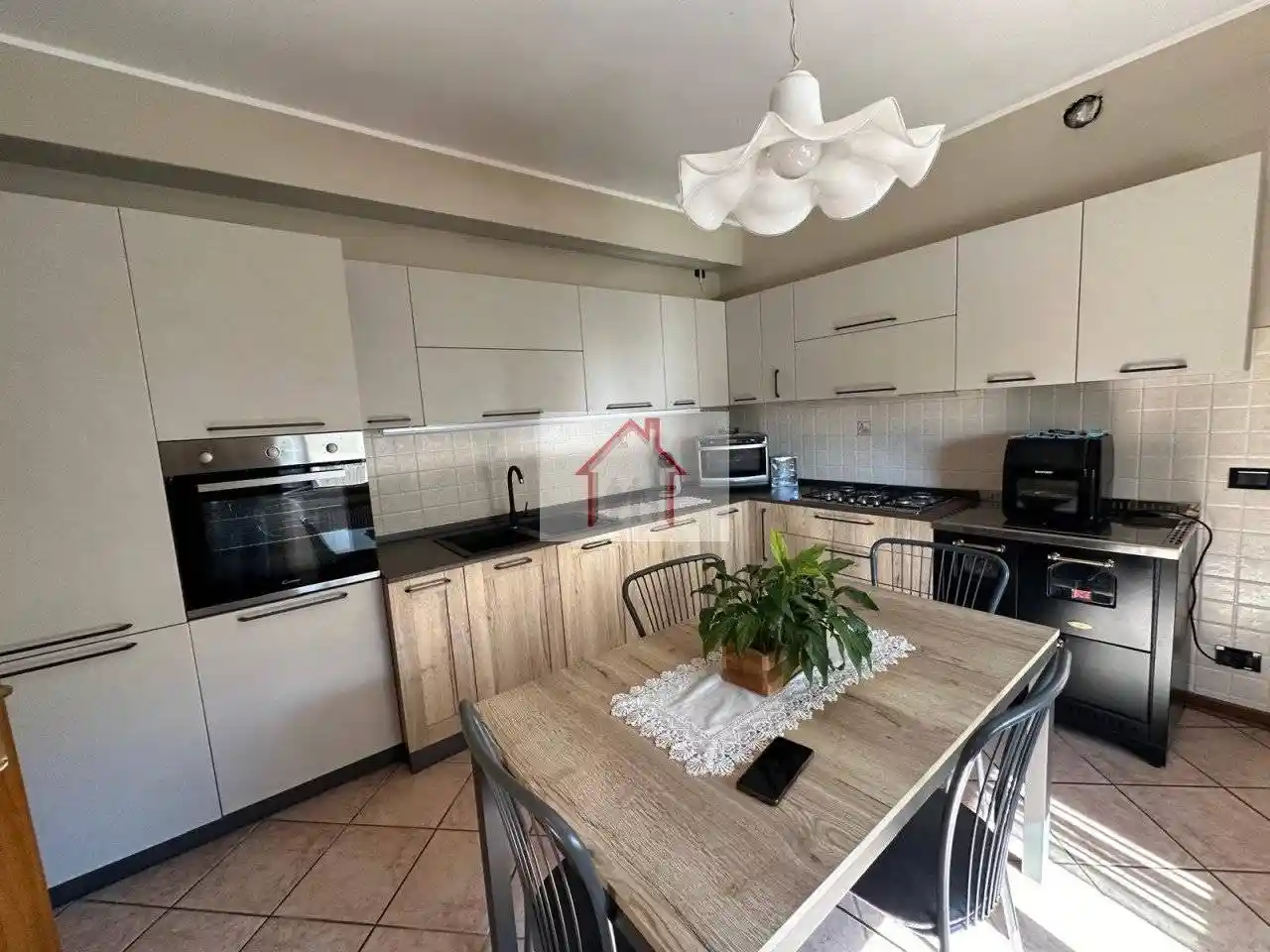 Terratetto unifamiliare 230 m², buono stato, Venegazzù, Volpago del Montello - foto 5