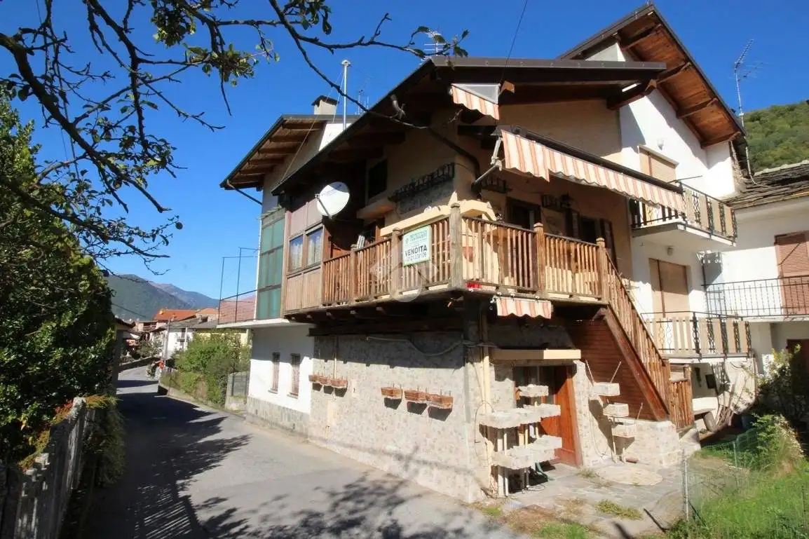 Appartamento in vendita a Pinasca