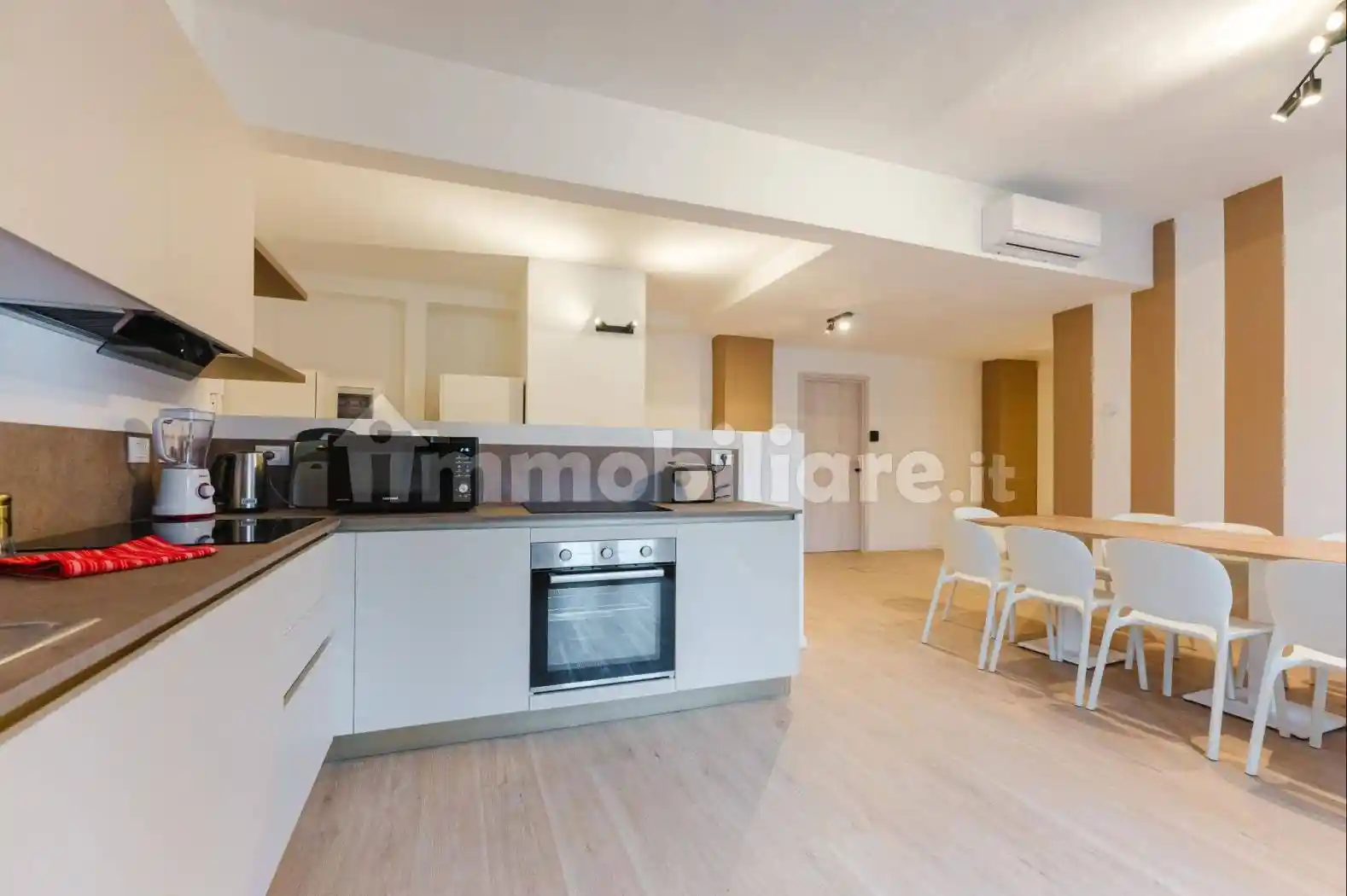 Appartamento piazzale della Stazione, Stazione, Padova - foto 2