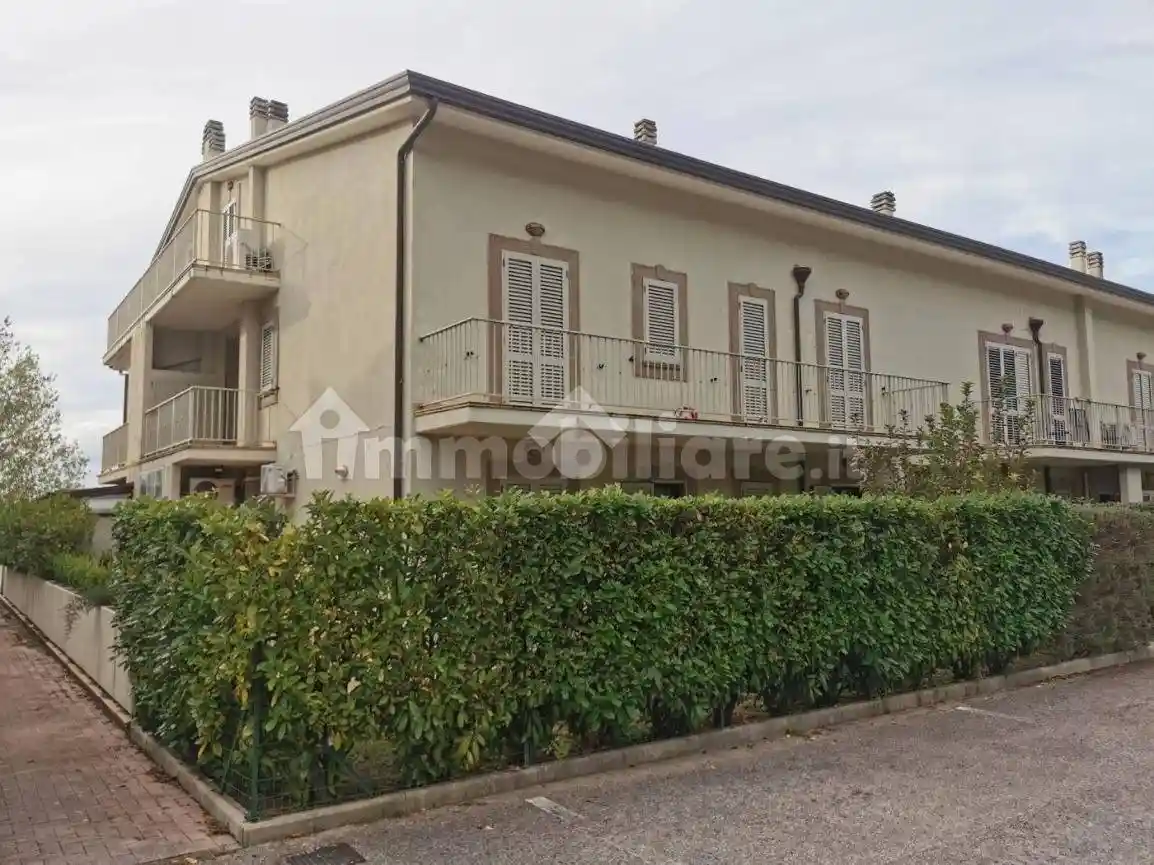 Quadrilocale via del Raku 16, Centro, Deruta - foto 2