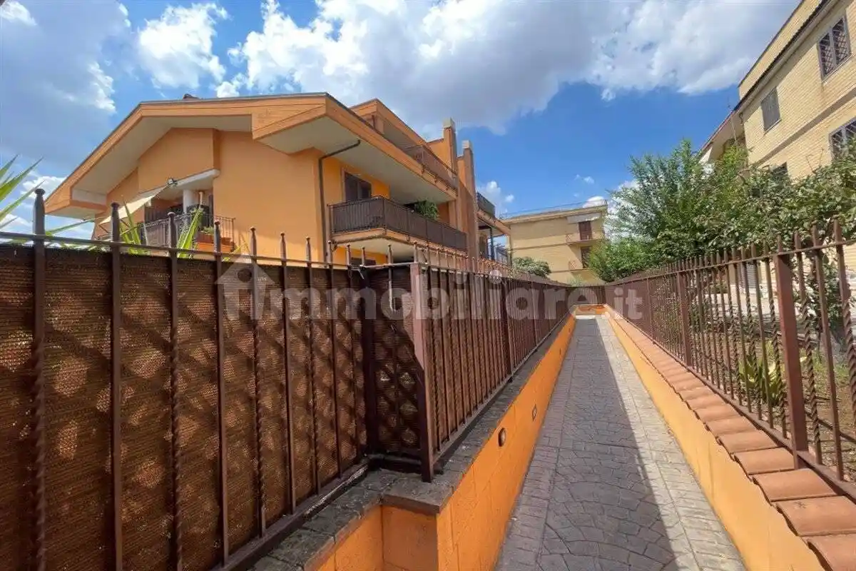 Trilocale via Campofranco, Borghesiana, Roma - foto 4