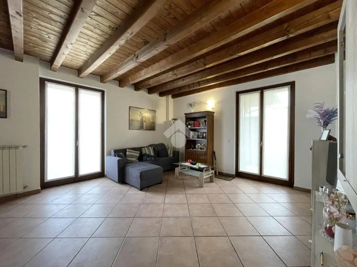 Appartamento in vendita a Canneto sull'Oglio