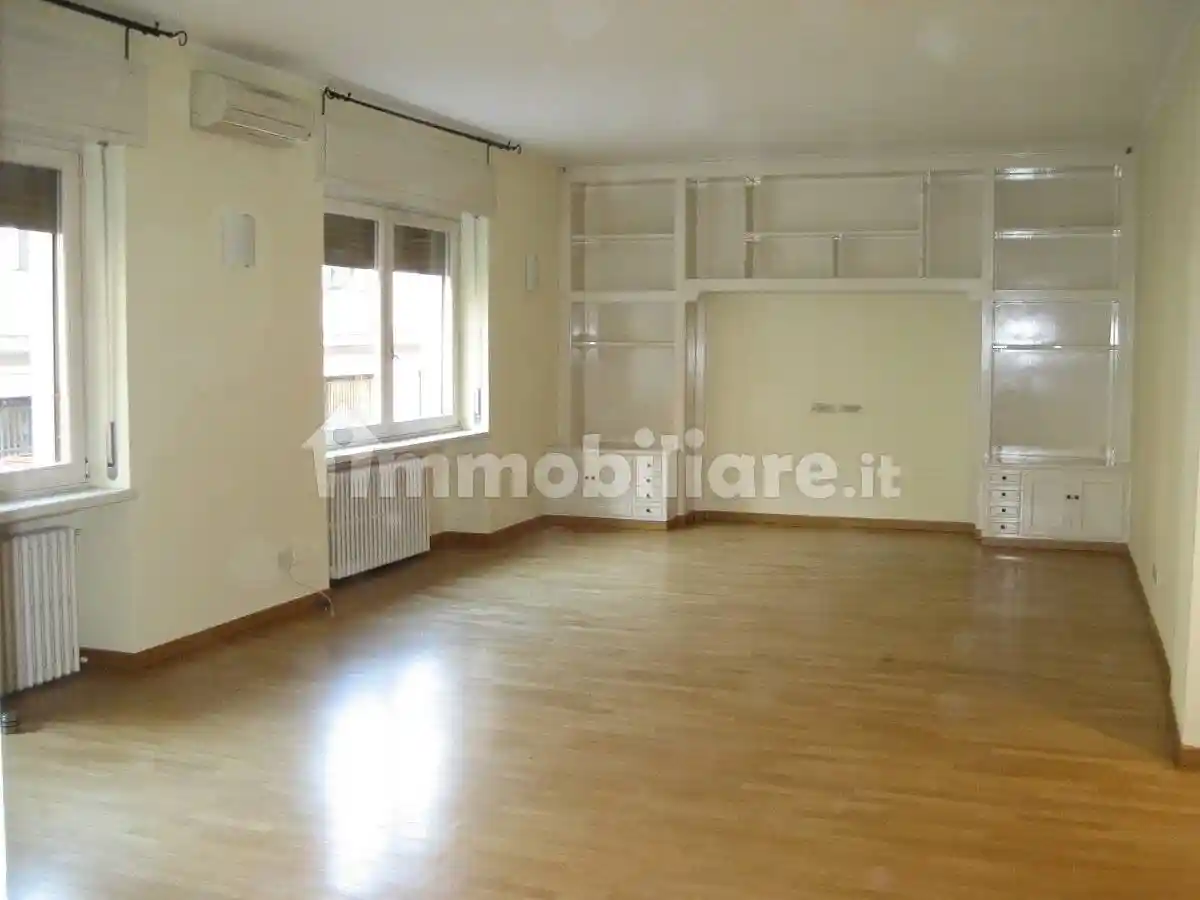 Appartamento via Luigi Settembrini, San Zeno, Verona - foto 4