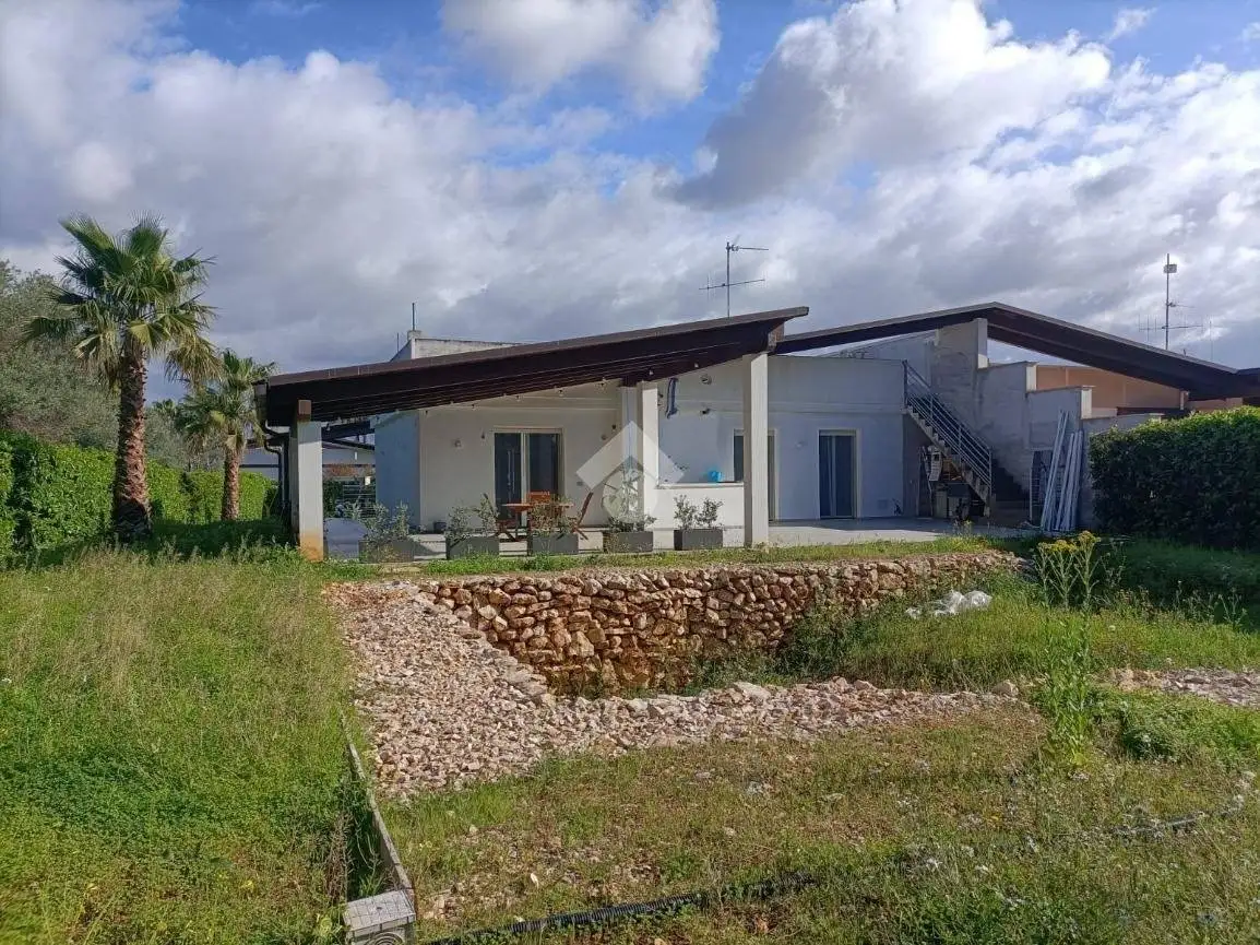 Villa in vendita a Mola di Bari