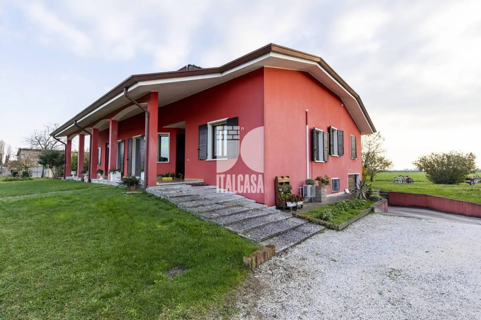 Villa in vendita a Marcaria